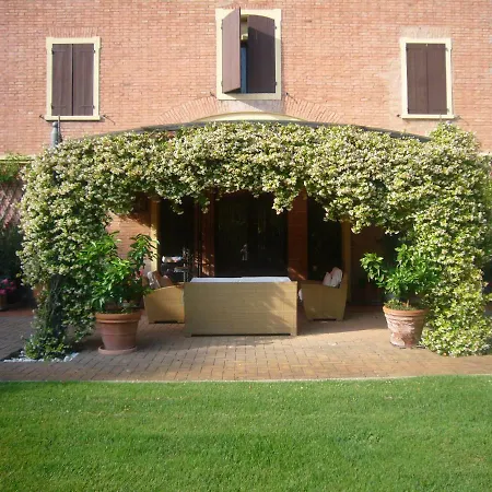 Da Maxim בית הארחה 3*